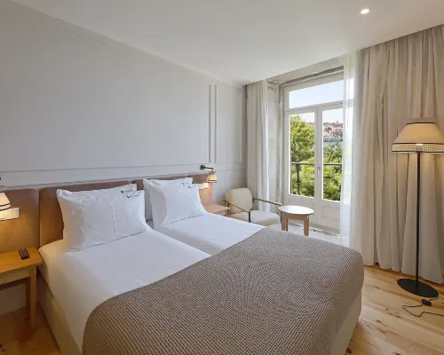 Memoria Porto FLH Hotels Hotels near Palacio da Bolsa