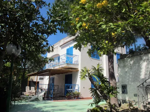 瑪麗努別墅酒店