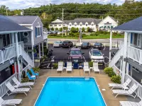 Stage Run by the Sea Hotels in Ogunquit