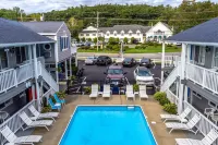 Stage Run by the Sea