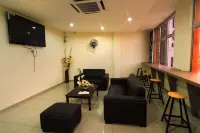 Max Inn Hotel Hotels in Parit Raja