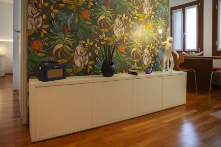 Ca' Della Scimmia - Rialto Bridge, Venice Отели рядом с достопримечательностью «Национальный монумент Виктору Иммануилу II»