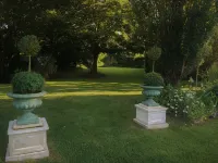 Le Manoir de Maucartier Hotel a Marray