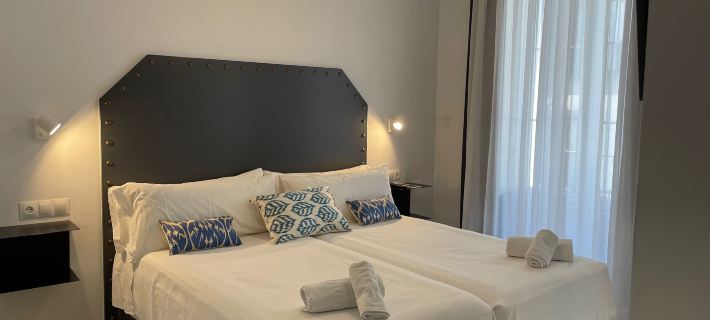 Hostal Hom Museo Hotels in Seville