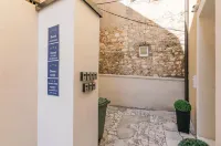 Apartments and Rooms Adriatic Suites