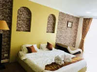 Krinnatra Villa Hotels in Ban Bueng