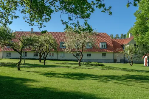 โรงแรม Knudsens Gaard - ที่มีที่จอดรถ