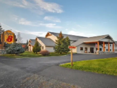 Super 8 by Wyndham McCall Hotels in McCall