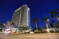 Krystal Beach Acapulco Hotels in Acapulco