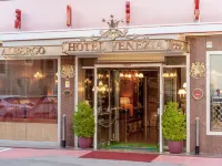 Hotel Venezia Hotels near Museum M9