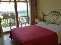 Costa degli Ulivi Hotels in Fumane