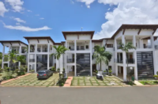 Sybaris Suites & Residences Отели в г. 