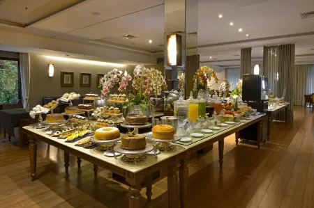 Hotel Mont Blanc Premium Отели в г. Рибейран-Прету