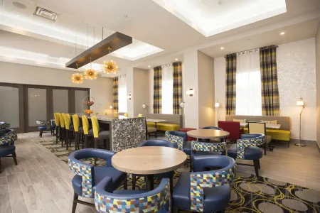 Hampton Inn & Suites by Hilton Thunder Bay