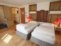 Hotel Berthod Hotels near Baita Ermitage