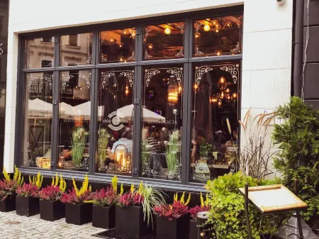 Apartamenty Chleb I Wino Toruń Отели в г. Торунь