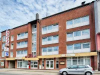 Hotel Senator Hotels near Eving