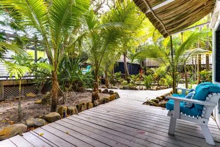 Azure Del Mar Отели в г. Surfside