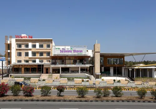 Visthara Inn - parking