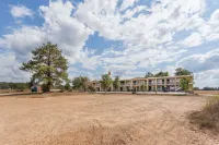 Super 8 by Wyndham Brookhaven Hotels in Brookhaven