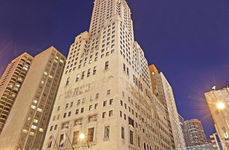 InterContinental Hotels Chicago Magnificent Mile by IHG