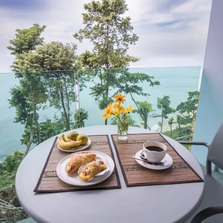 Cliff Lanta Suite-Koh Lanta Krabi Отели рядом с достопримечательностью «Nui Beach»