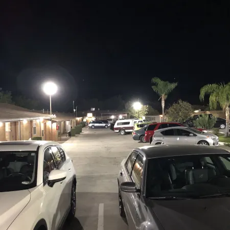 Topper Motel
