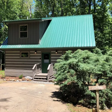 Dancing Bear Lodge
