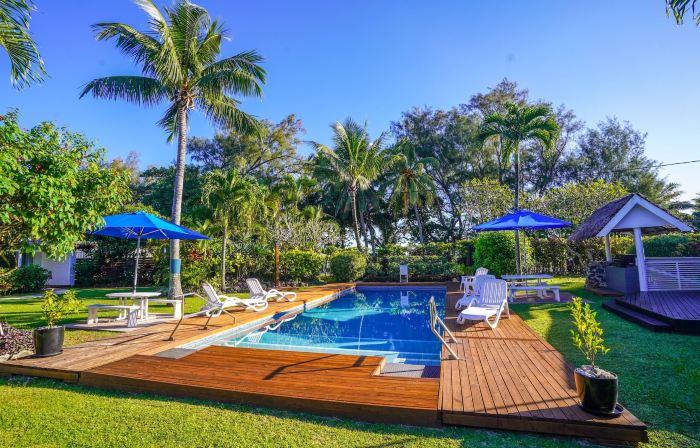The Black Pearl Beachside Apartments