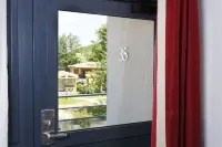 Hotel du Lac & Restaurant Foix - Mountain view