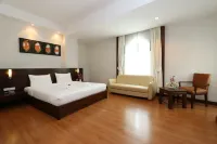 Grande Southern Hotel Hotels in Amphoe Thung Song
