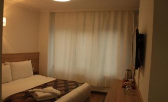 Bufes Hotel