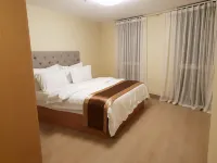 Luxe in Venice Hotels in Taguig City