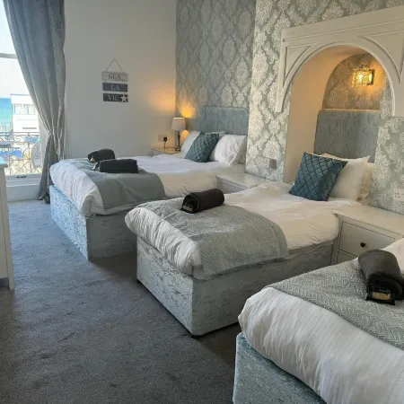 The Jubilee Hotel East - with NEWLY REFURBISHED SPA FACILITIES - GAMESPIT - AND SMOKEHOUSE