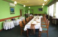 Hotel Hubert Nové Zámky - servizio colazione