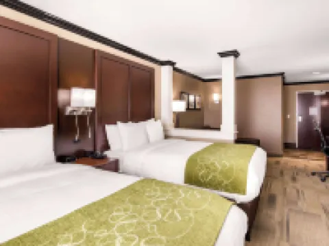 Comfort Suites Hotels in Liberal