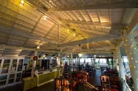 Rocky Point Resort - breakfast