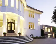 Haus Rissen Gaestehaus Các khách sạn ở Wedel