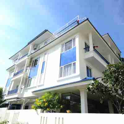 Cavilla Hotel & Apartment Hotel Exterior