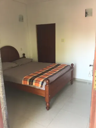 White Baby Beach Rest