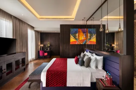 Sandal Suites by Lemon Tree Hotels Отели рядом с достопримечательностью «Jaypee Institute of Information Technology»