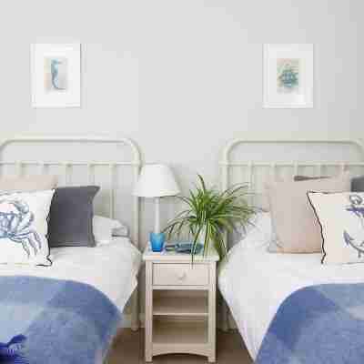 Hamptons Style Lux Beach House Rooms