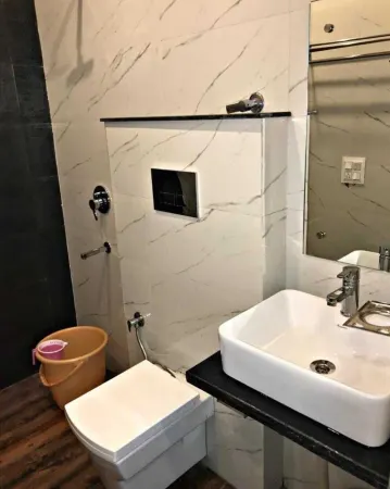 Hotel Glass Inn, Dhakoli Отели рядом с достопримечательностью «Park 3»