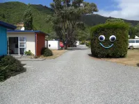 Picton's Waikawa Bay Holiday Park Hotels in Punga Cove
