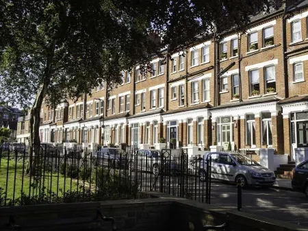 Primrose Guest House Отели рядом с достопримечательностью «Хайгейтское кладбище»