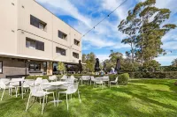 Miramare Gardens Boutique Accommodation Hotels in North Narrabeen