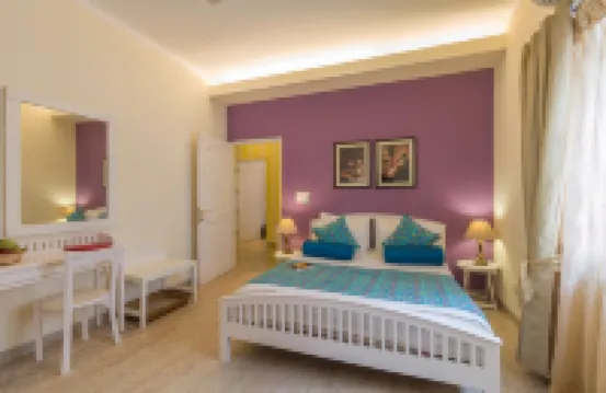 Colonel's Retreat 2 Hotels near Dargah Hazrat Nizamuddin Aulia