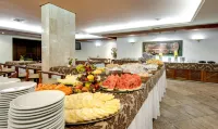 Oft Tamandare Plaza Hotel - breakfast