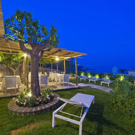 Albadamare Boutique Hotel