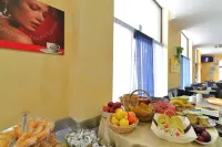 Hotel Ferrari - breakfast